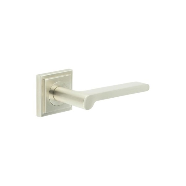 FITZROVIA LEVER HANDLE ON ROSE - (7 ROSE OPTIONS)